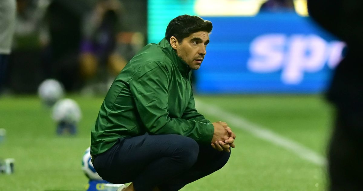 Abel Ferreira faz mira ao árbitro após polémica no Maracanã