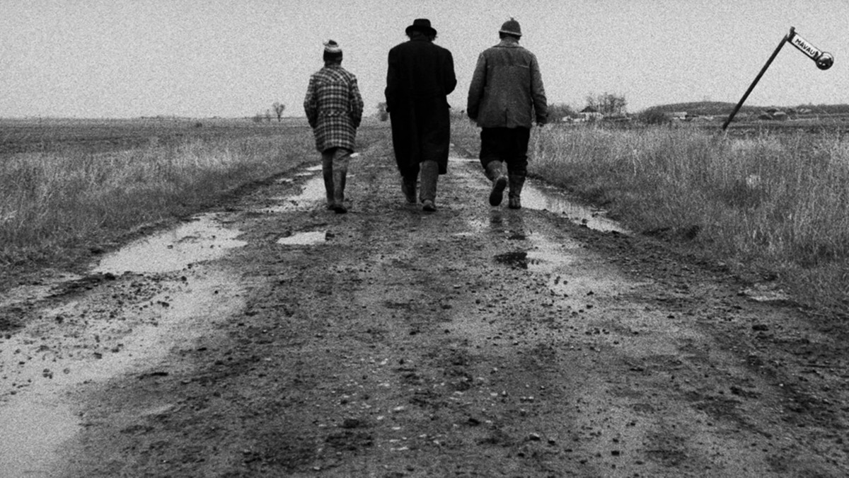 Vencedor do Nobel de Literatura 2025 terá romance de mais de 400 páginas escrito em uma só frase lançado no Brasil