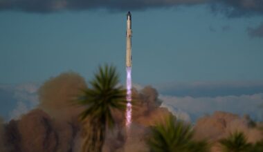 SpaceX lança com sucesso o 11º voo de teste do foguetão gigante Starship