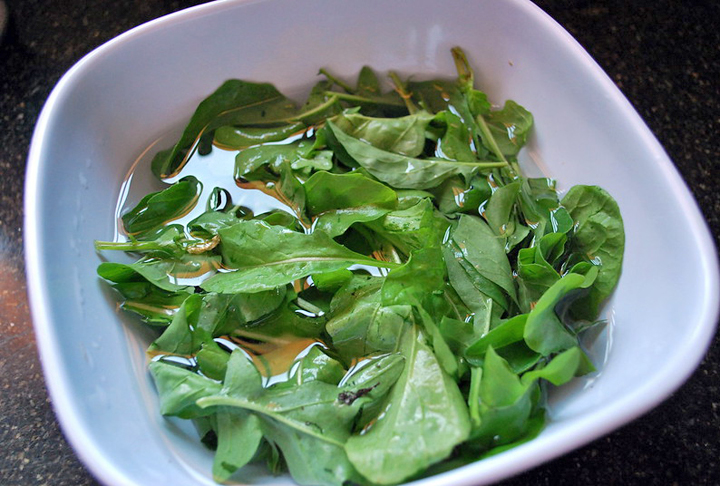 Além do brócolis, alface, rúcula, espinafre e agrião também trazem em sua composição as fibras, assim como outros itens que podem ser cozidos, como a batata-doce, o brócolis ou a couve-flor. 

-Andrea Ledesma Ramos - Flickr