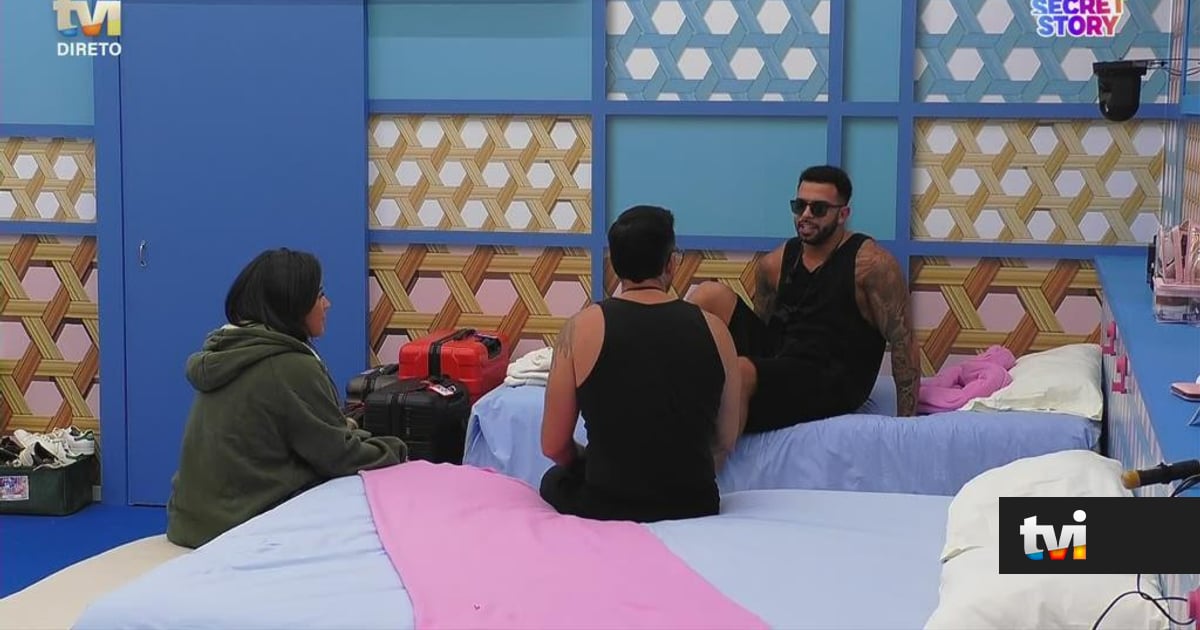 Boatos sobre Sandro e Liliana geram choque e Fábio queixa-se da colega - Secret Story