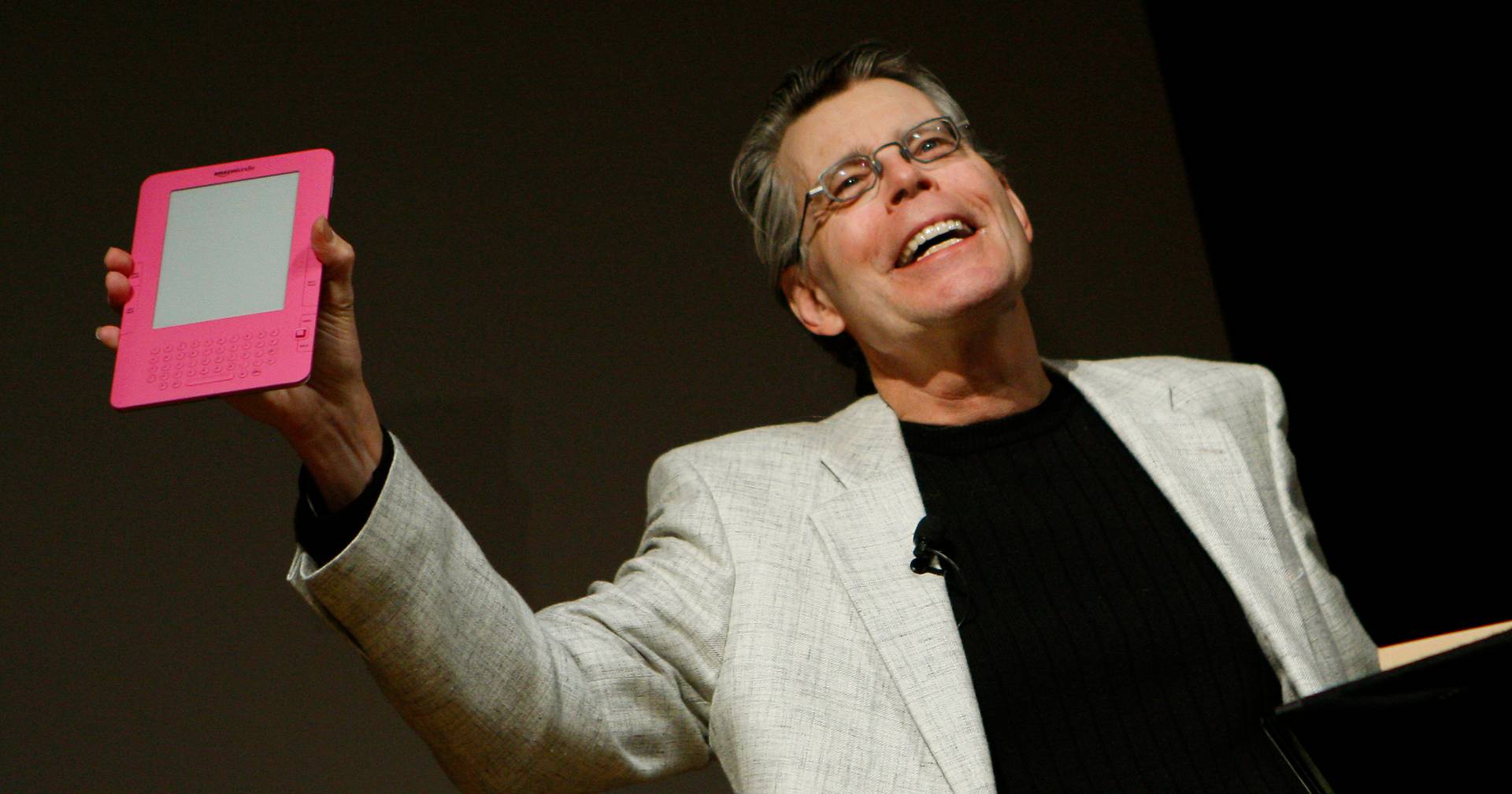 Stephen King é o escritor com maior probabilidade de ser censurado nas escolas dos EUA