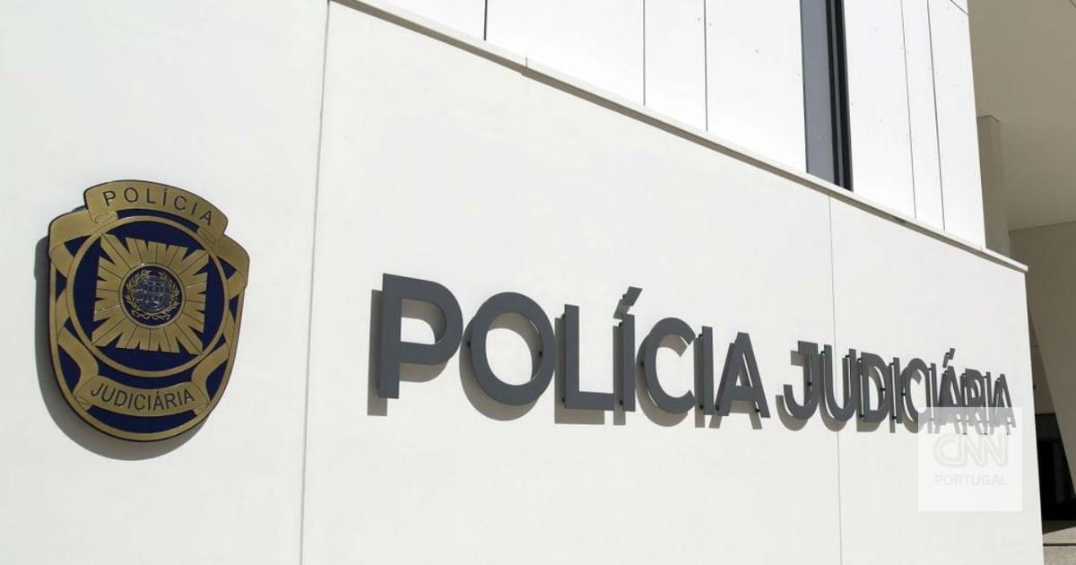 Abusou das netas quando visitou o filho em França. Foi detido em Lisboa
