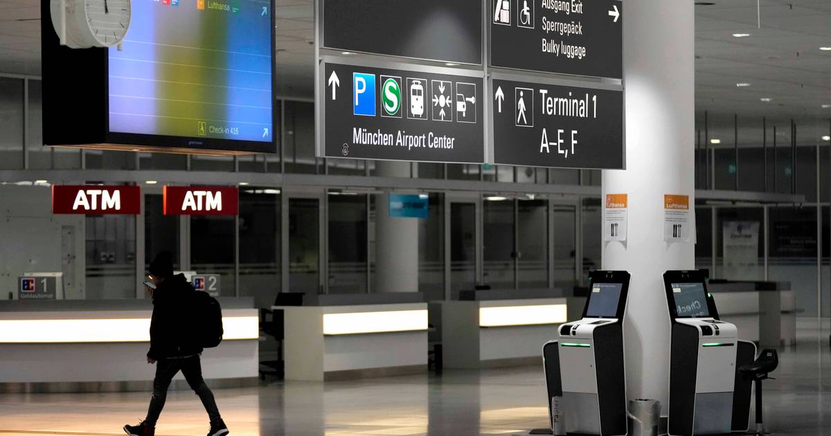 Aeroporto de Munique volta a encerrar após avistamentos de drones