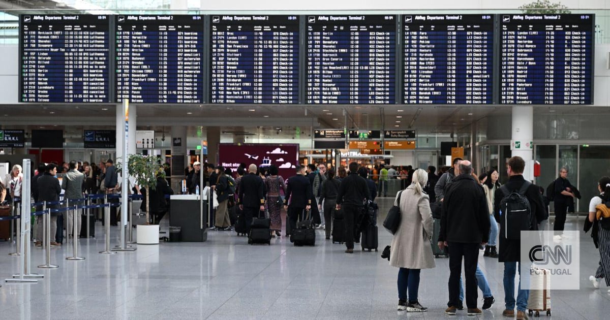 Alertas de drones obrigam a suspender novamente operações no aeroporto de Munique. Previstos "atrasos ao longo de todo o dia"