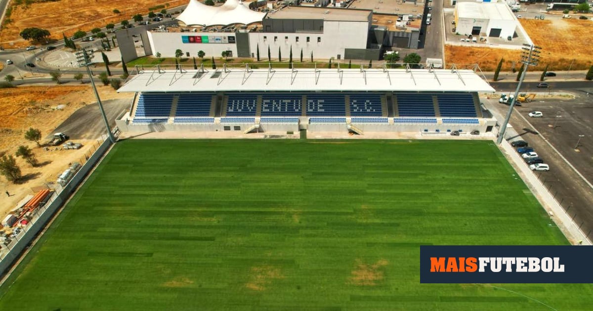 Novo estádio do Juventude de Évora está pronto e pode receber jogos internacionais