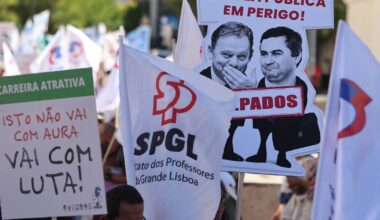 Professores em manifestação em Lisboa para reclamar valorização urgente da carreira