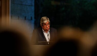 Ferro Rodrigues considera "incompreensível" silêncio de Aguiar-Branco sobre portugueses detidos
