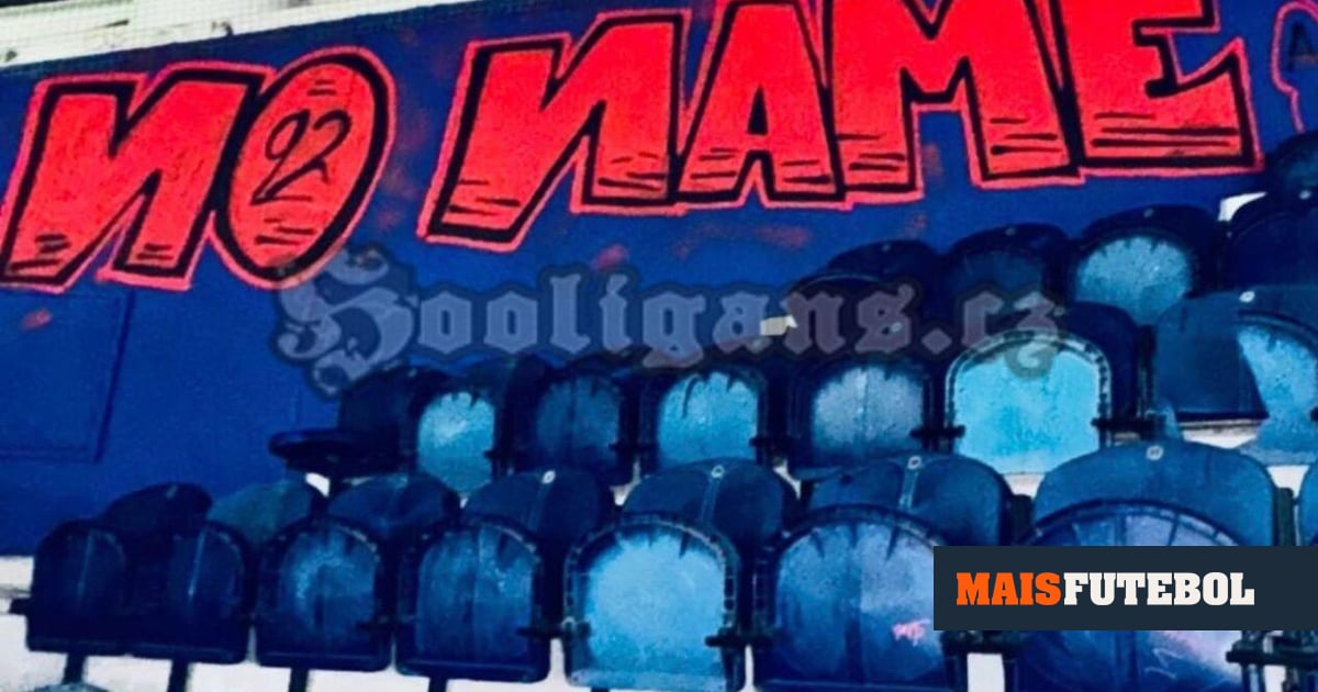 FOTO: claque do Benfica pinta graffiti nas bancadas do Dragão