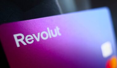 Revolut soma dois milhões de clientes em Portugal e abre acesso ao Multibanco