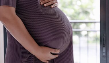 Bebé nasce na receção de hospital em Gaia e bate com a cabeça no chão