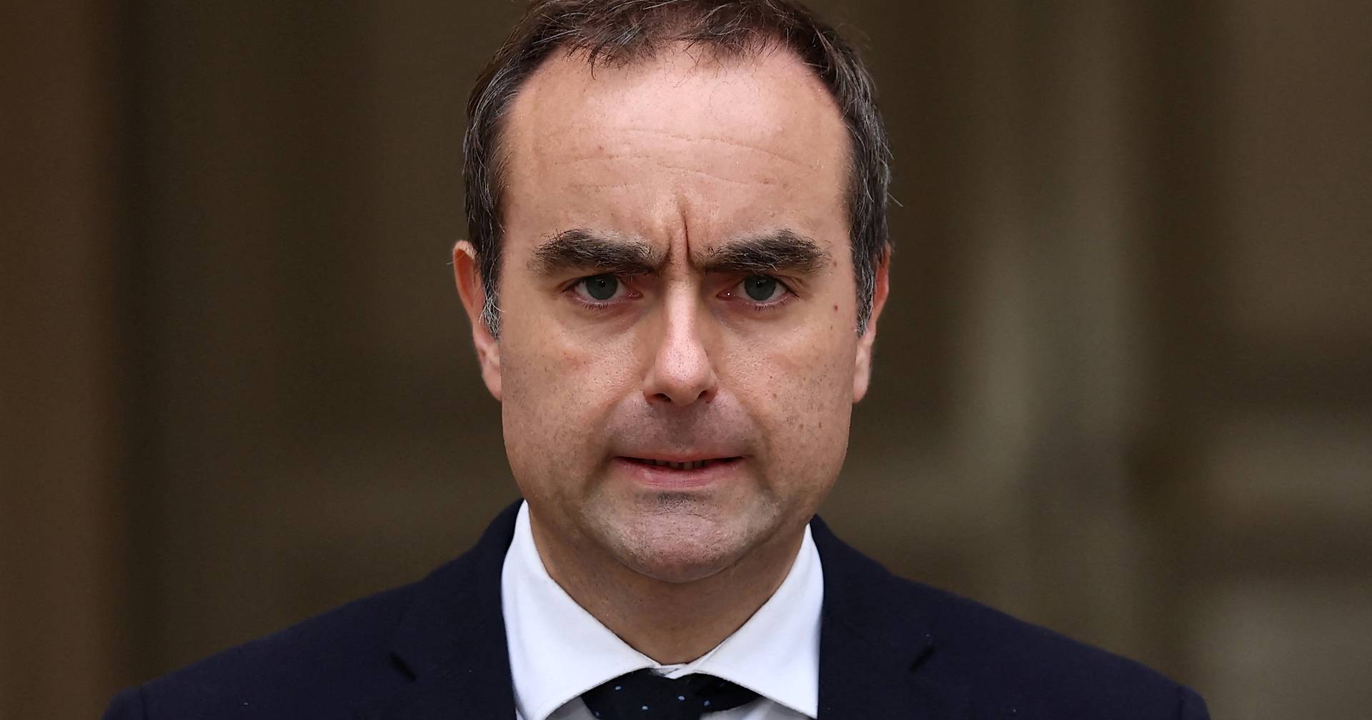 Primeiro-ministro francês demite-se: no momento da saída, acusa partidos de falta de flexibilidade