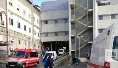 Bebé bate com a cabeça no chão após nascer na receção do hospital de Gaia