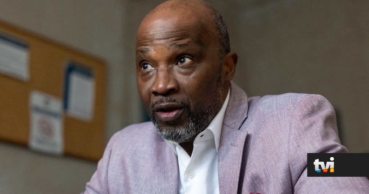 Vem aí em «A Fazenda»: Com culpas no cartório, Manuel faz abordagem fatal a Lukenia - Novelas