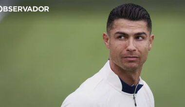 Cristiano Ronaldo é o primeiro futebolista multimilionário – Observador