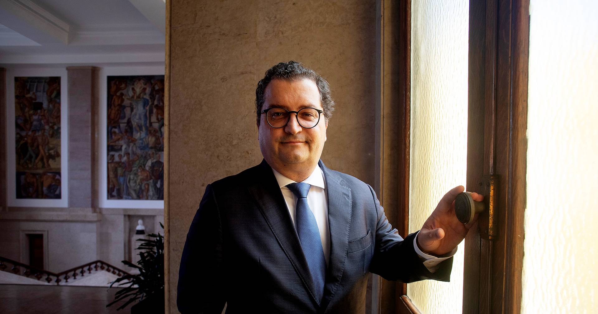 Escalões de IRS atualizados em 3,51%, abaixo do crescimento esperado dos salários: veja a futura tabela de IRS