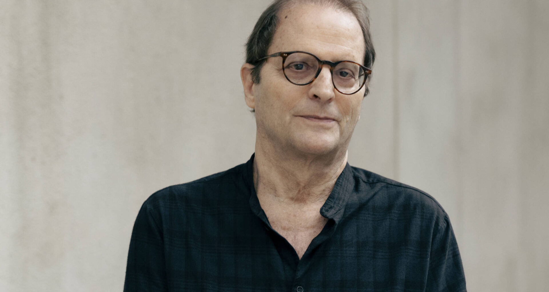 Dizem que húngaro é a língua do demônio, brinca tradutor - 09/10/2025 - Ilustrada