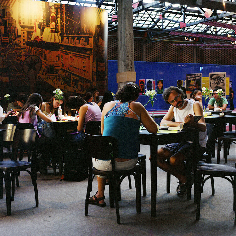 Feitos para brincar: a ludicidade nos projetos de Lina Bo Bardi e Aldo van Eyck - Imagem 5 de 13