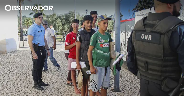 Migrantes marroquinos que foram alojados fugiram de Portugal – Observador
