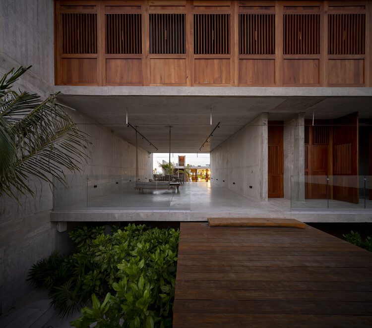 Casa Hueca / Boyancé Arquitectura + Edificación + Muñoz Arquitectos + Augusto Quijano Arquitectos - Imagem 5 de 16