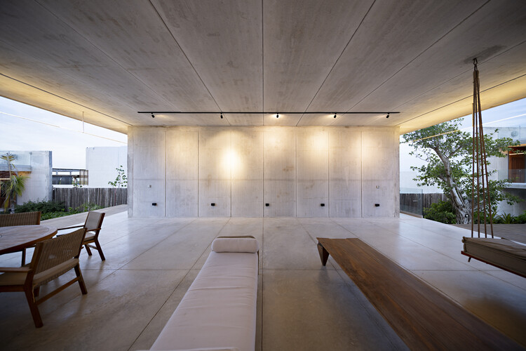 Casa Hueca / Boyancé Arquitectura + Edificación + Muñoz Arquitectos + Augusto Quijano Arquitectos - Imagem 3 de 16