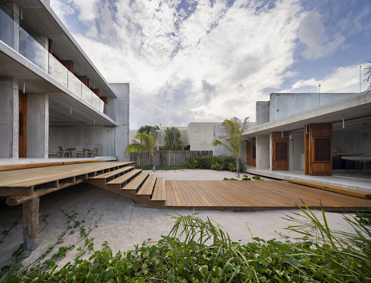 Casa Hueca / Boyancé Arquitectura + Edificación + Muñoz Arquitectos + Augusto Quijano Arquitectos - Imagem 4 de 16