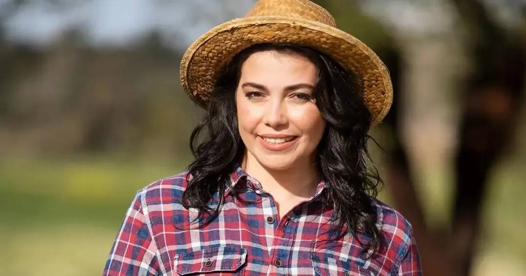 A caminho do altar! Veja as imagens únicas de Catarina Manique, de ‘Agricultor’, ao lado do noivo