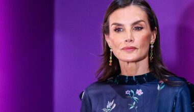 Infanta rouba o protagonismo a Letizia com as calças que seguem tendência do momento