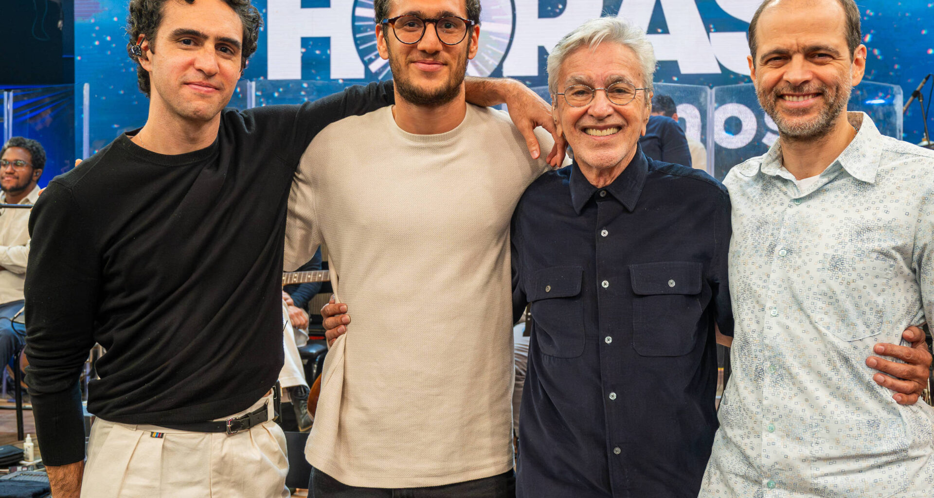 Caetano Veloso fala sobre diversidade religiosa na família - 12/10/2025 - Televisão