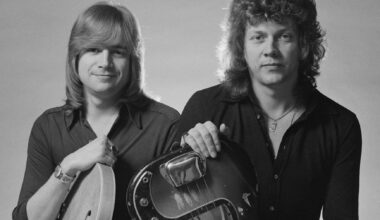 “Repentina e inesperadamente”: morreu John Lodge, baixista e vocalista dos The Moody Blues