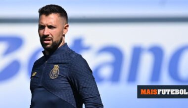 FC Porto: Farioli chama três «bês» e um júnior antes da Taça de Portugal