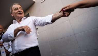 Luís Filipe Menezes volta a ganhar em Vila Nova de Gaia