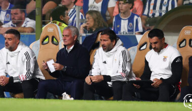 José Mourinho | Dedinho ou dedão