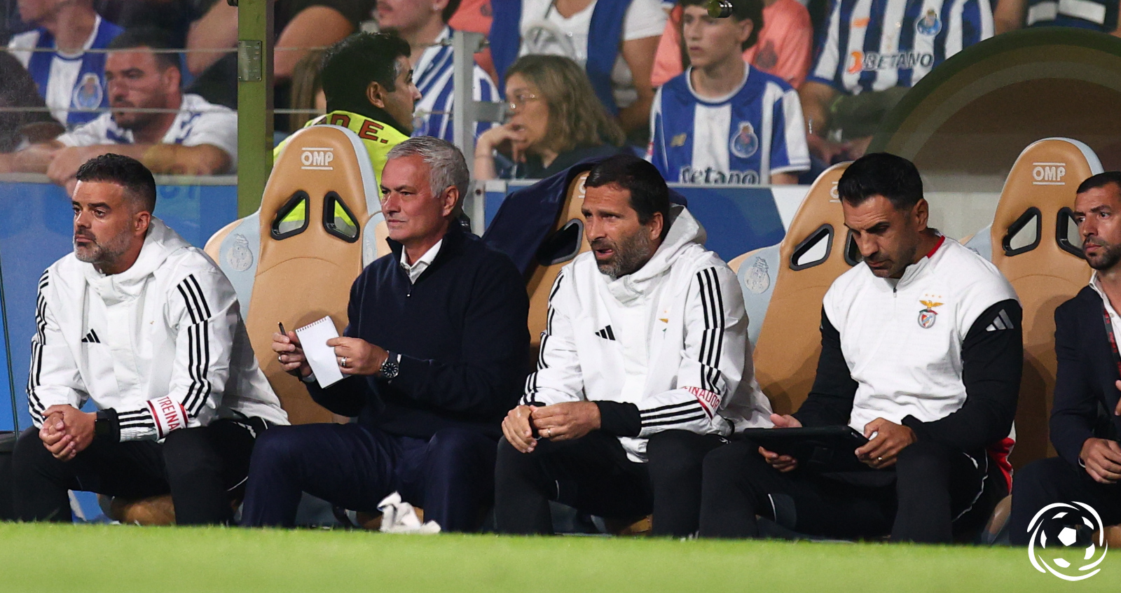 José Mourinho | Dedinho ou dedão