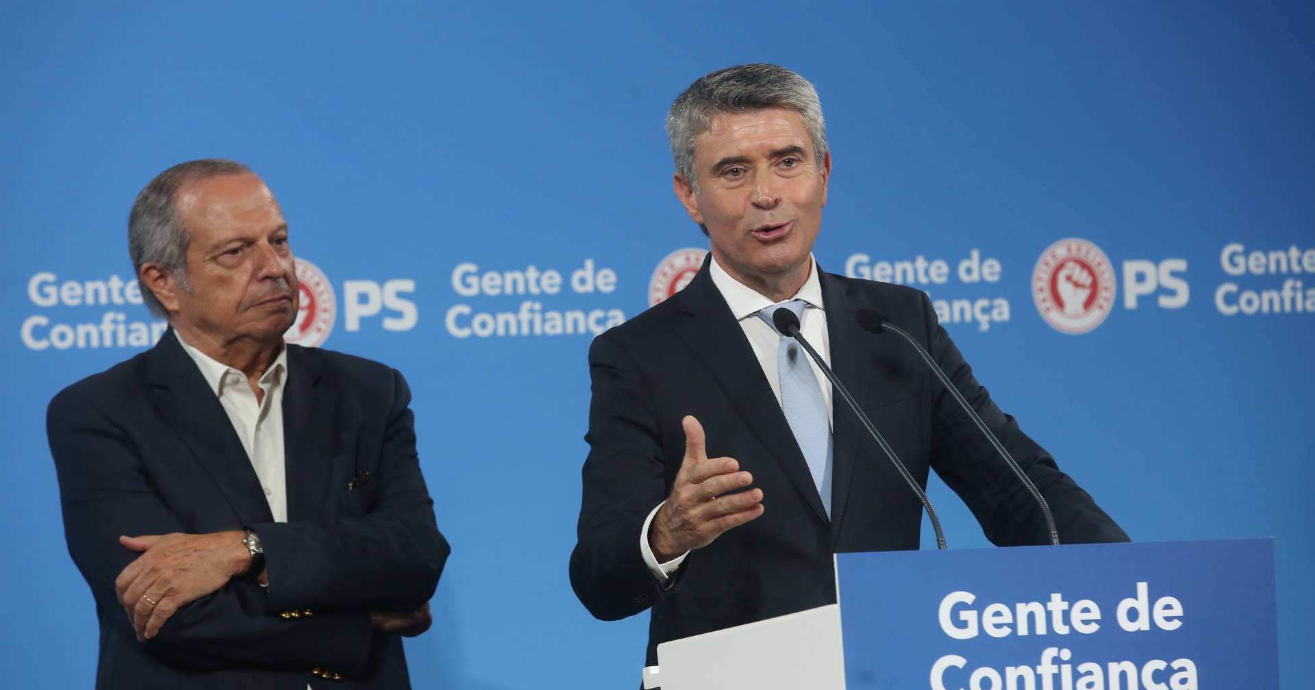 Capitais de distrito dão a Carneiro pretexto para dizer que "o PS está de volta”