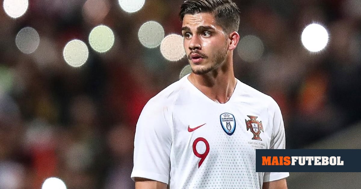 «Senti muita amargura no Euro, mas sonho voltar à Seleção»