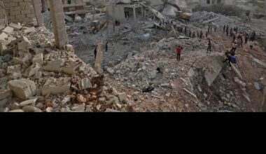 Governo de Assad transferiu secretamente uma vala comum para encobrir assassínios