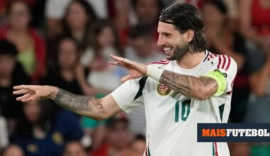 Ronaldo cumpre promessa e oferece camisola a Szoboszlai