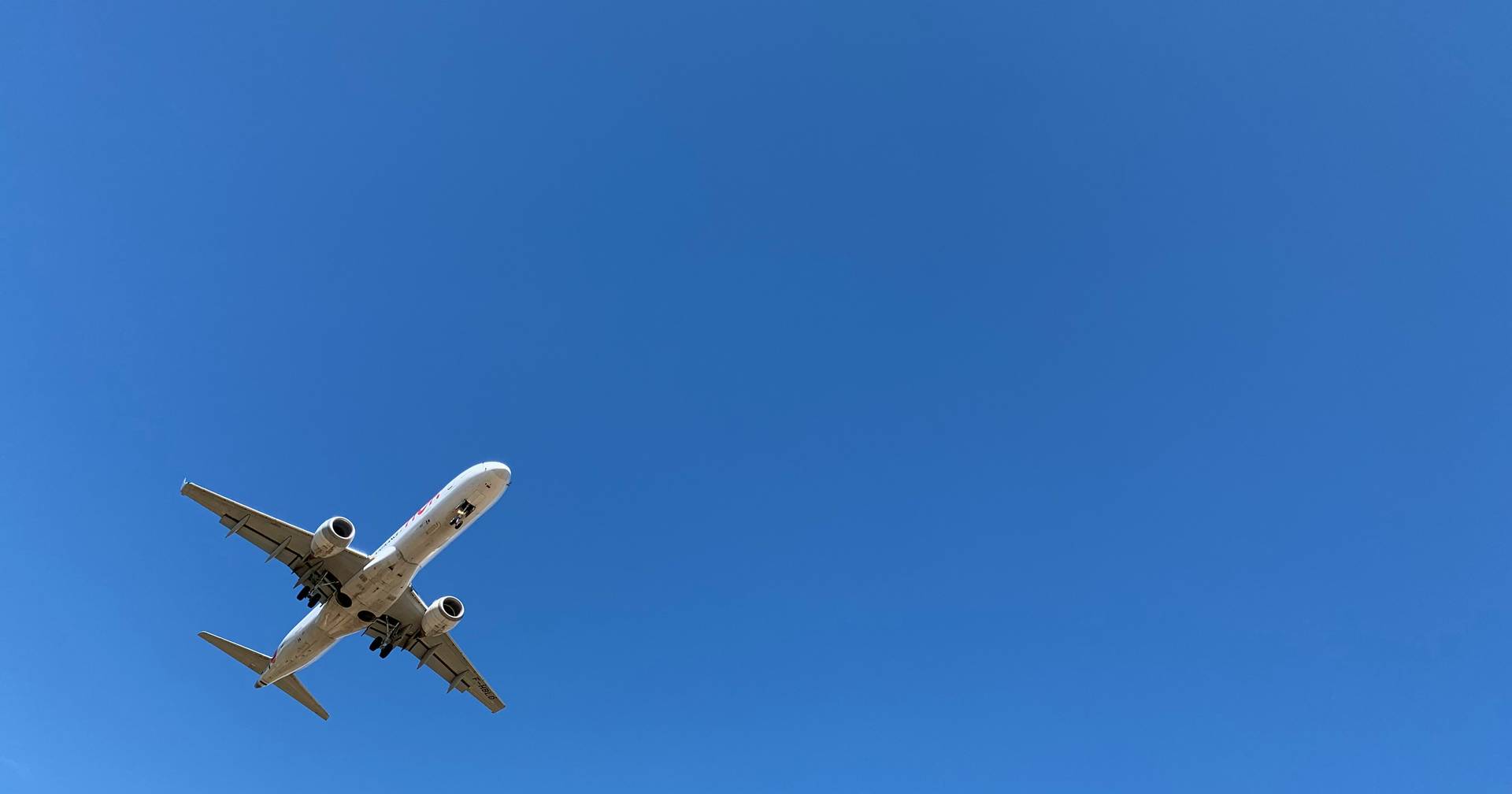 Aviação: Parlamento Europeu quer malas de cabina gratuitas e fim das taxas de check-in ao balcão