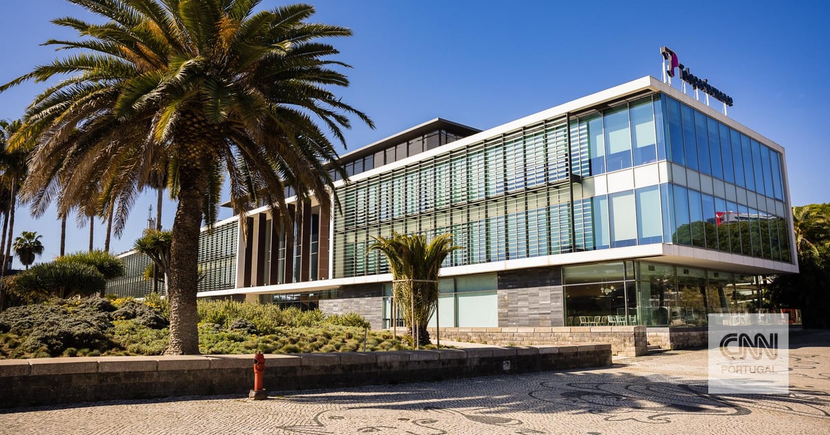 Trabalhadores da Teleperformance foram despedidos por gravação e ficaram logo sem acesso à empresa