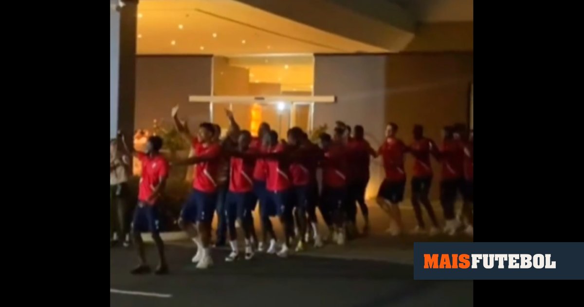 INCRÍVEL: jogadores do Suriname festejam... após serem acordados de madrugada