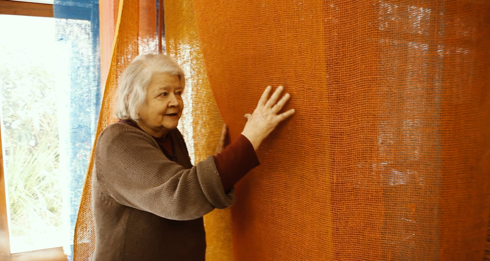 Documentário mostra inquietude da artista Amelia Toledo - 26/10/2025 - Ilustrada