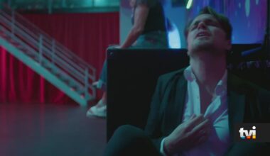 A Protegida: Virgílio entra em pânico e implora por ajuda enquanto Óscar é levado algemado - Novelas