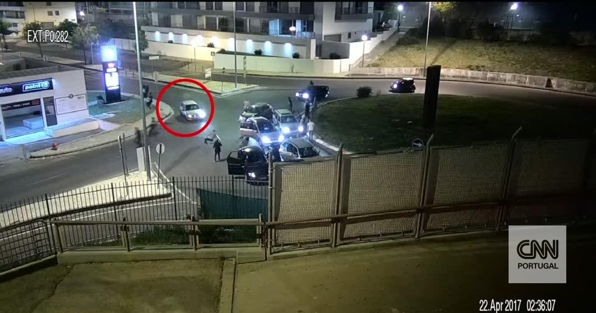 Adepto do Benfica entrega-se para cumprir pena pela morte de rival italiano 