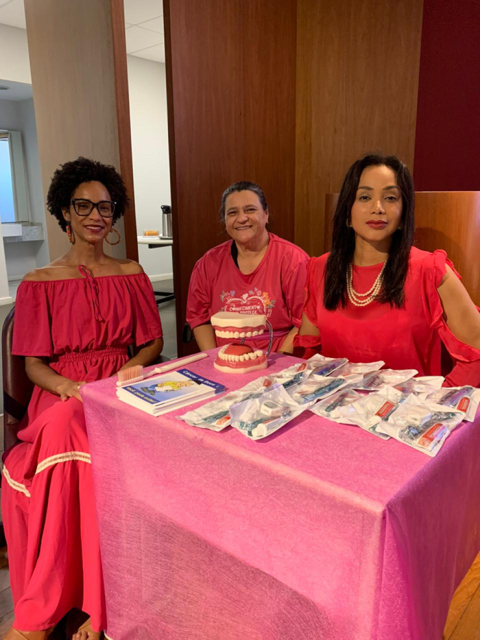 Prefeitura de Vitória realização ação de Outubro Rosa voltada para os servidores públicos