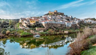 Loriga, Mértola e Vila Nogueira de Azeitão distinguidas com o prémio “Melhor Aldeia Turística 2025”