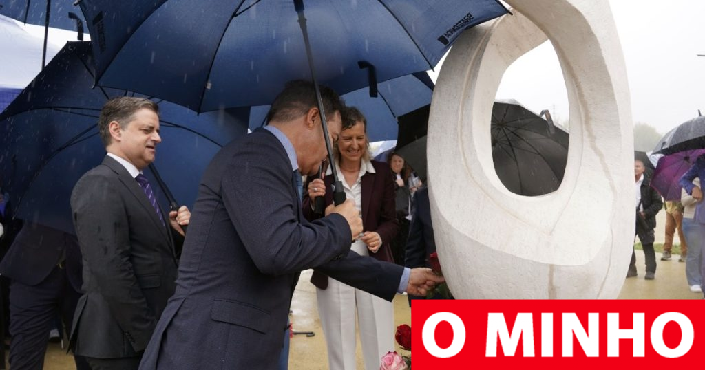 Escultura é novo ponto de referência no Caminho de Santiago