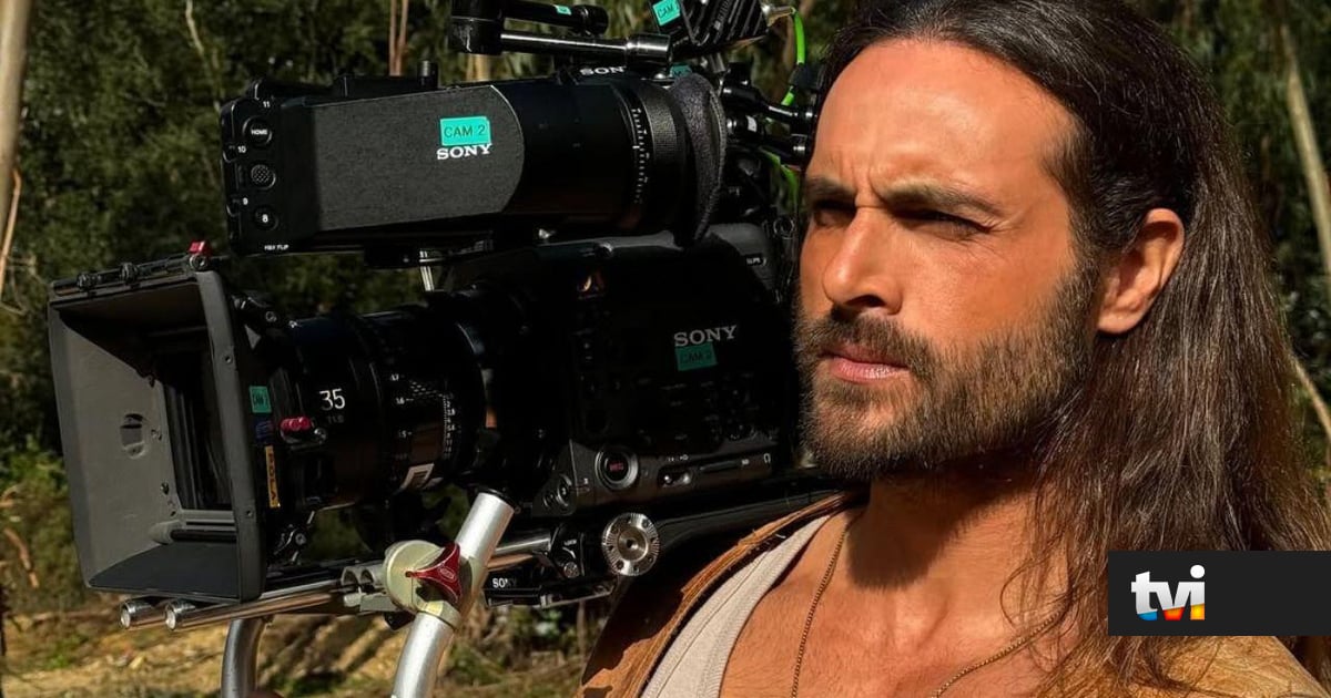Isaac Alfaiate desfila praticamente sem roupa nas gravações de «A Fazenda»: “Quem aguenta um homem destes?” - Novelas