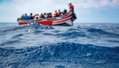 Pelo menos 122 políticos europeus com “implicação direta” na morte de migrantes, acusa novo processo no Tribunal Penal Internacional