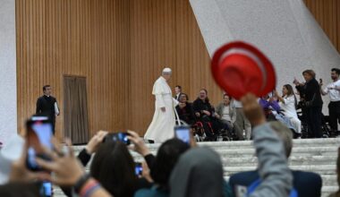 Leão XIV: a santidade floresce no serviço cotidiano aos mais vulneráveis
